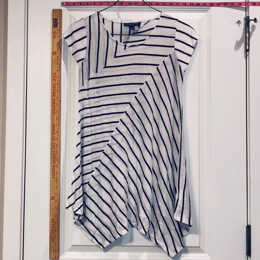 Pea in the Pod maternity top